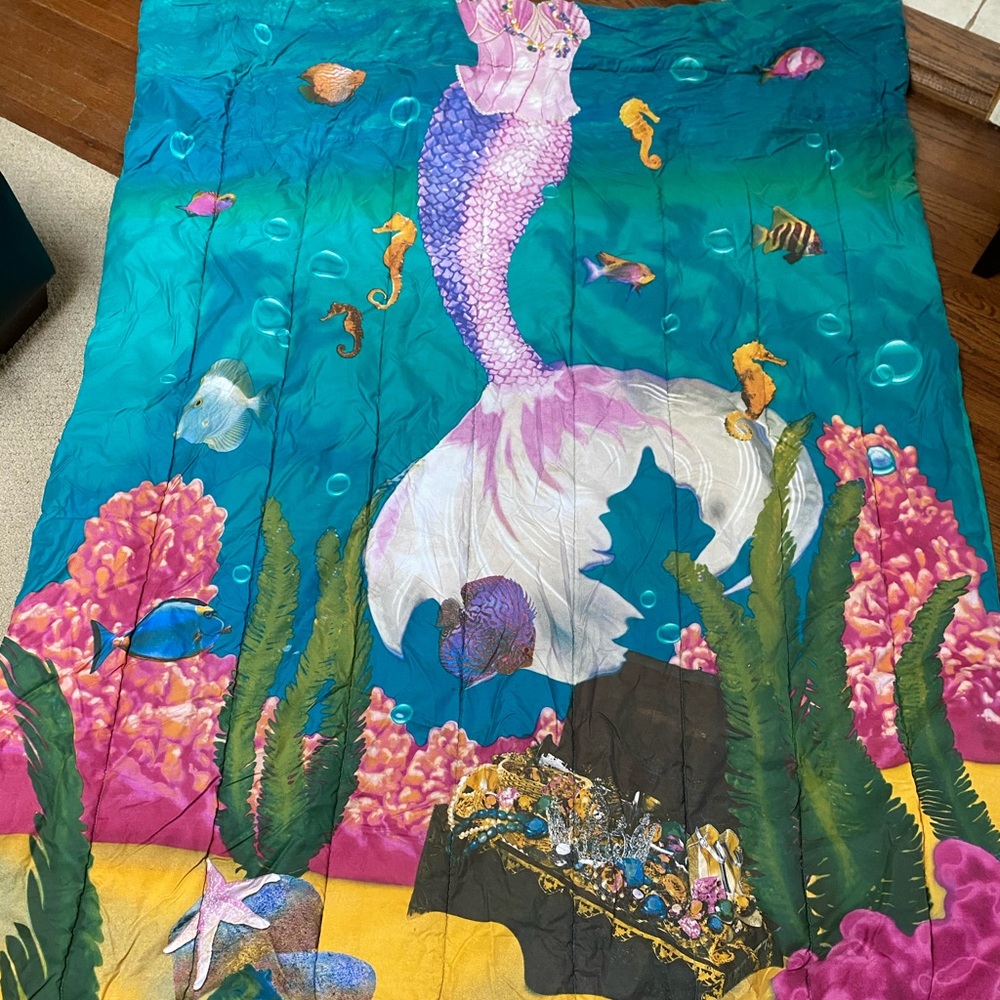 Mermaid comforter and pillow case